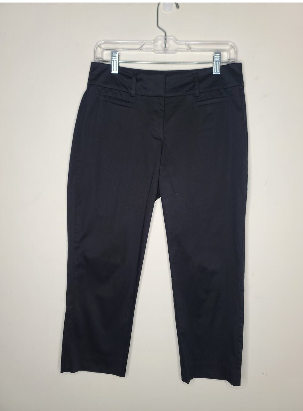 Ann Taylor Loft black cotton capri pants - 4 curvy fit